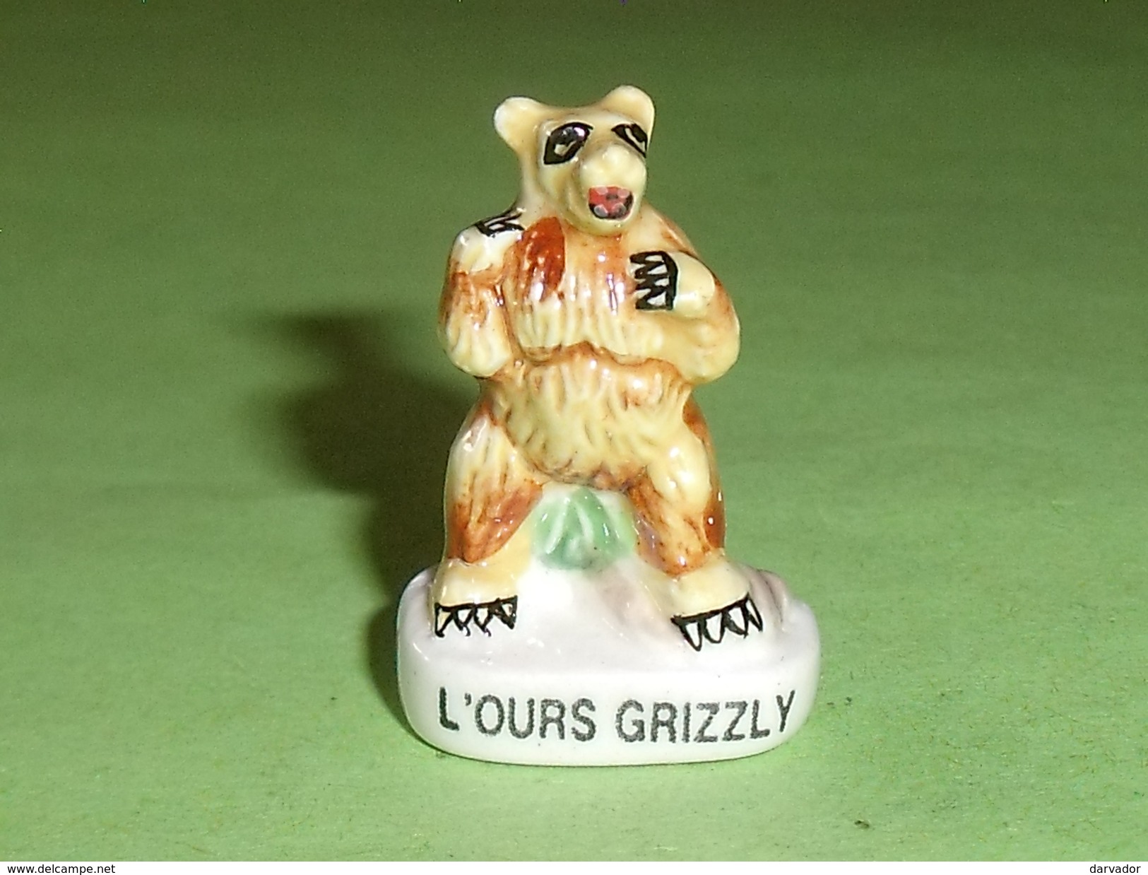 Fèves / Fève / Animaux : L'ours Grizzly , Petit Modèle    T63 - Animaux