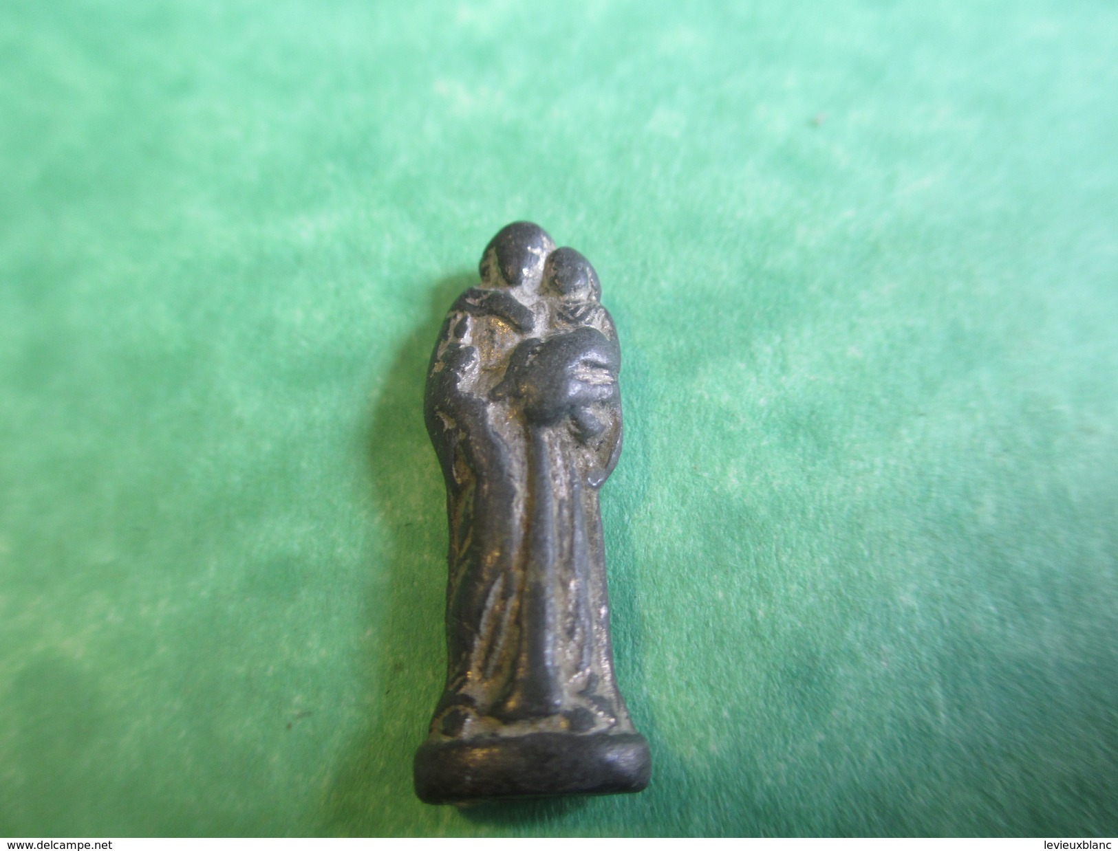 Petite Statuette Religieuse De Protection/Apôtre Tenant Jesus Enfant Dans Ses Bras/ 2, 5 Cm /mi  XIXème Siècle CAN376 - Religion &  Esoterik