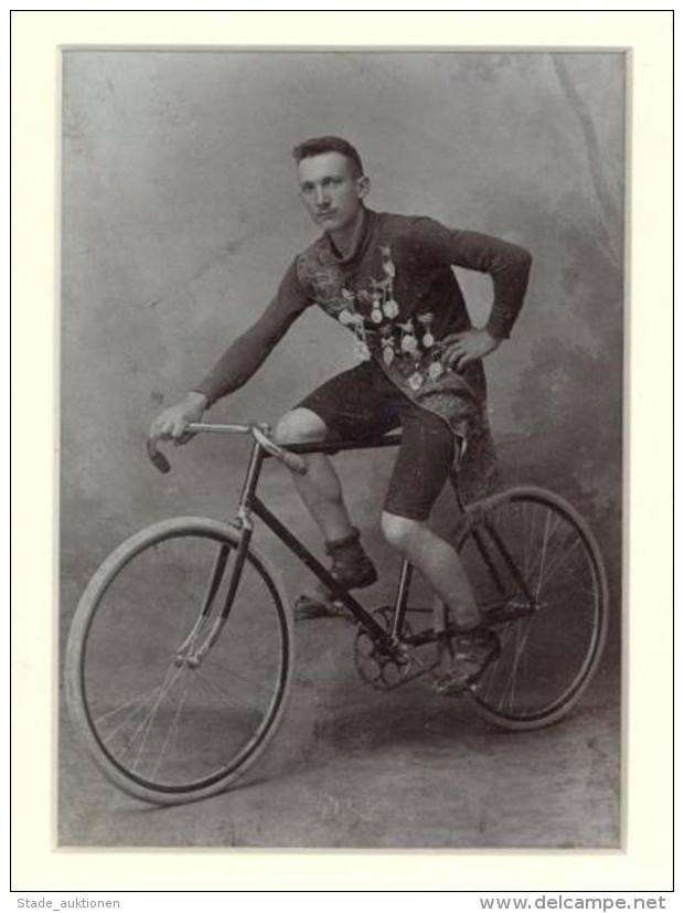 Fahrrad Kabinett Foto Eines Hochdekorierten Radsportlers Um 1910 I-II Cycles - Sonstige & Ohne Zuordnung