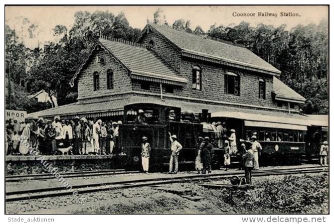 Eisenbahn Bahnhof In Indien Coonoor Bahnhof Eisenbahn I- Chemin De Fer - Eisenbahnen