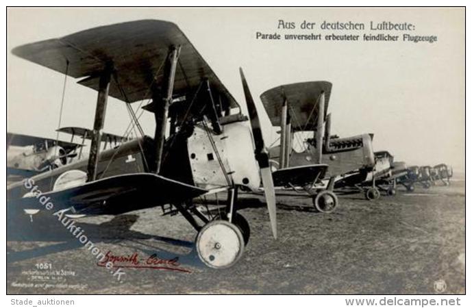 Sanke, Flugzeug Nr. 1051 Parade Unversehrt Erbeuteter Feindlicher Flugzeuge Foto AK I-II Aviation Aviation - Sonstige & Ohne Zuordnung