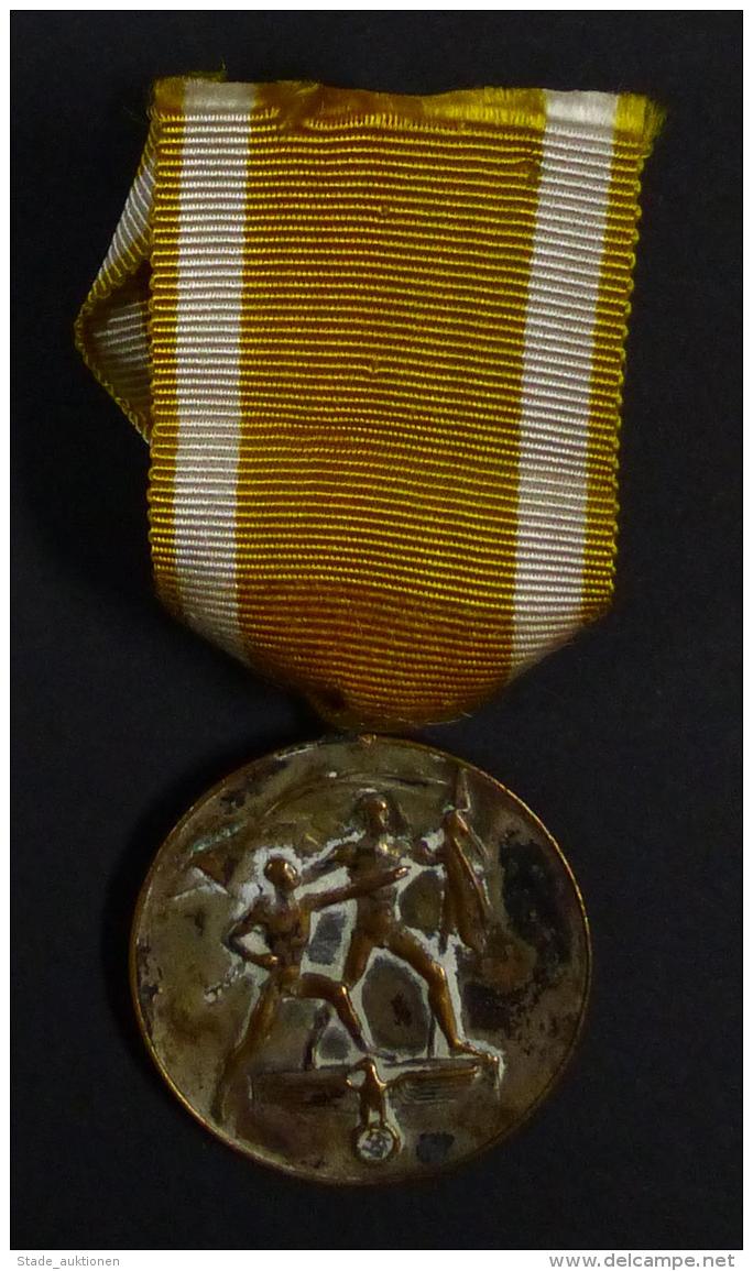WK II Orden Ostmark Medaille 13. M&auml;rz 1938 II - Weltkrieg 1939-45