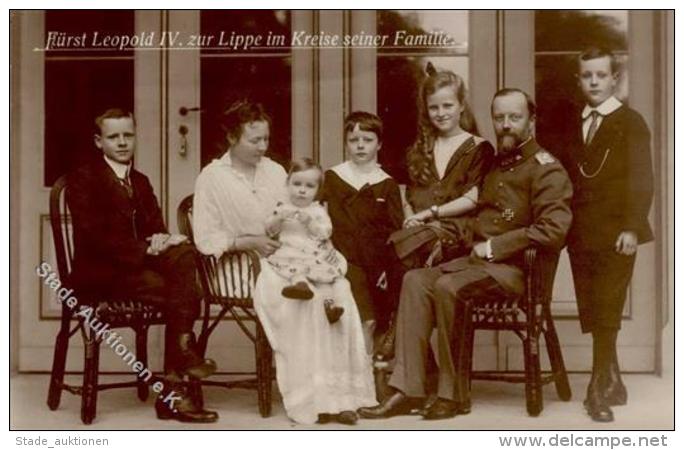 Adel F&uuml;rst Leopold IV. Zur Lippe Mit Familie Foto AK I- - Sonstige & Ohne Zuordnung