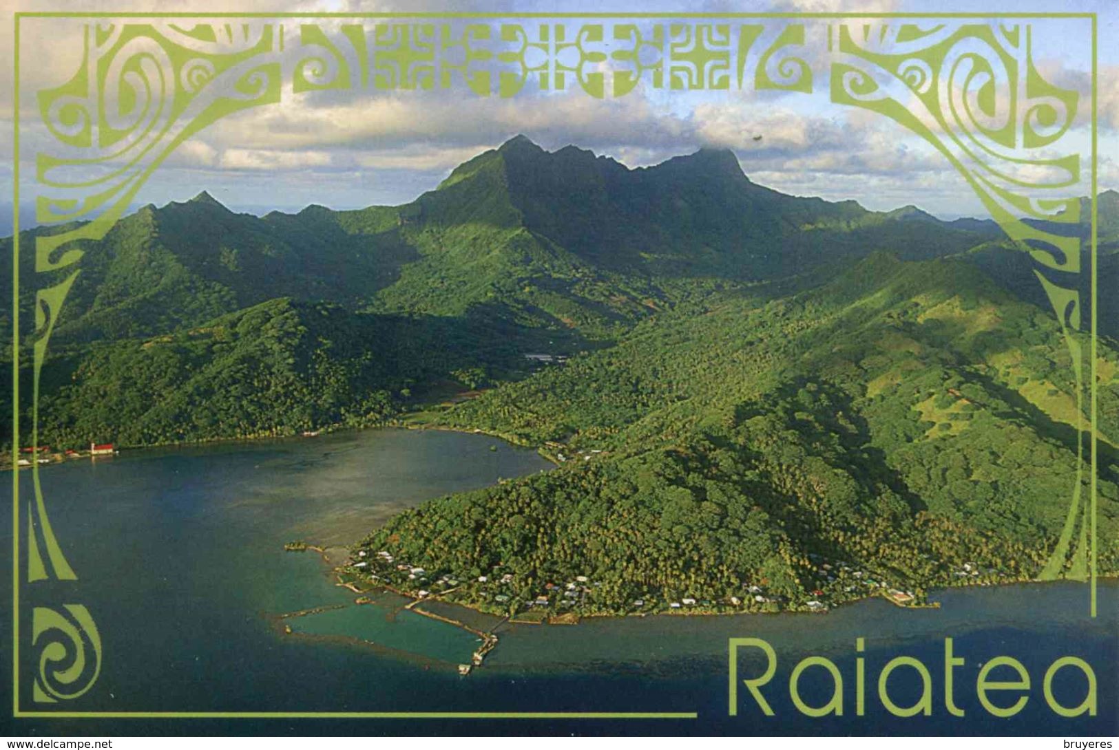 Entier Postal De 2012 Sur CP Avec Timbre "Fleur" Et Illust. "Raiatea - Baie D'Opoa Côte Est De L'île De Raiatea" - Postwaardestukken