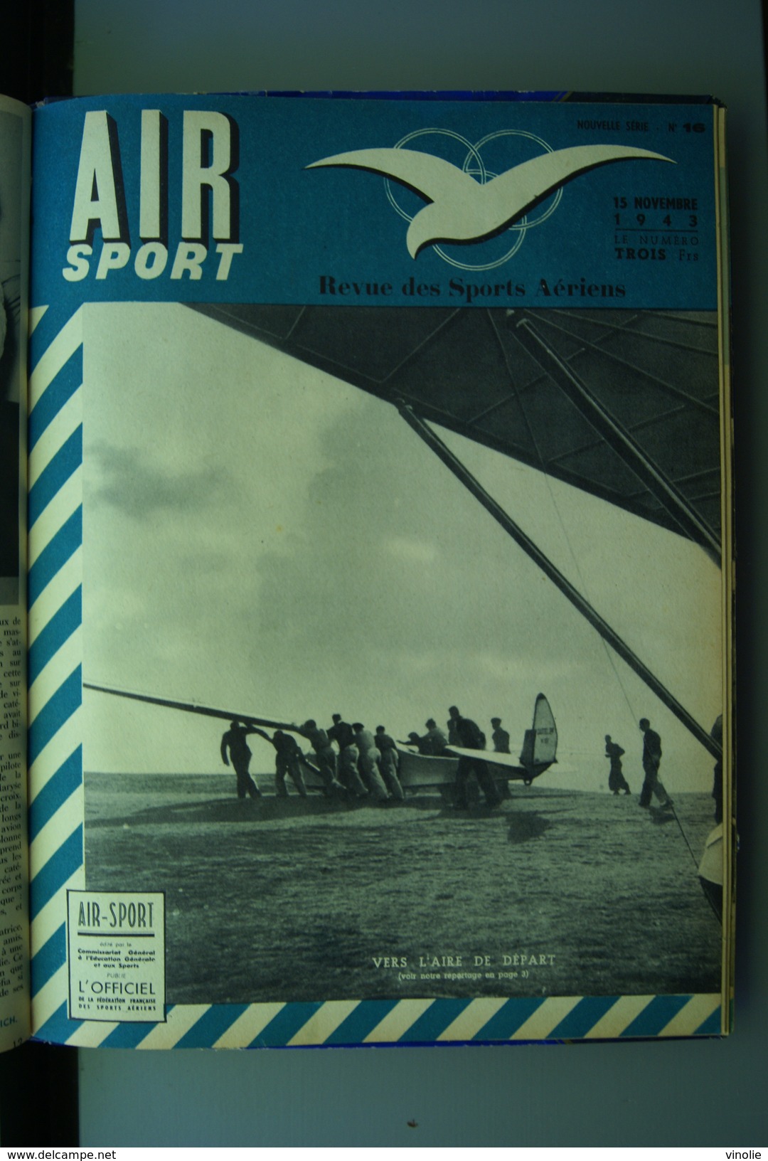 Livre relié les 18 numéros d'air sport   1943. voir photos des 18 unes et liste des articles.