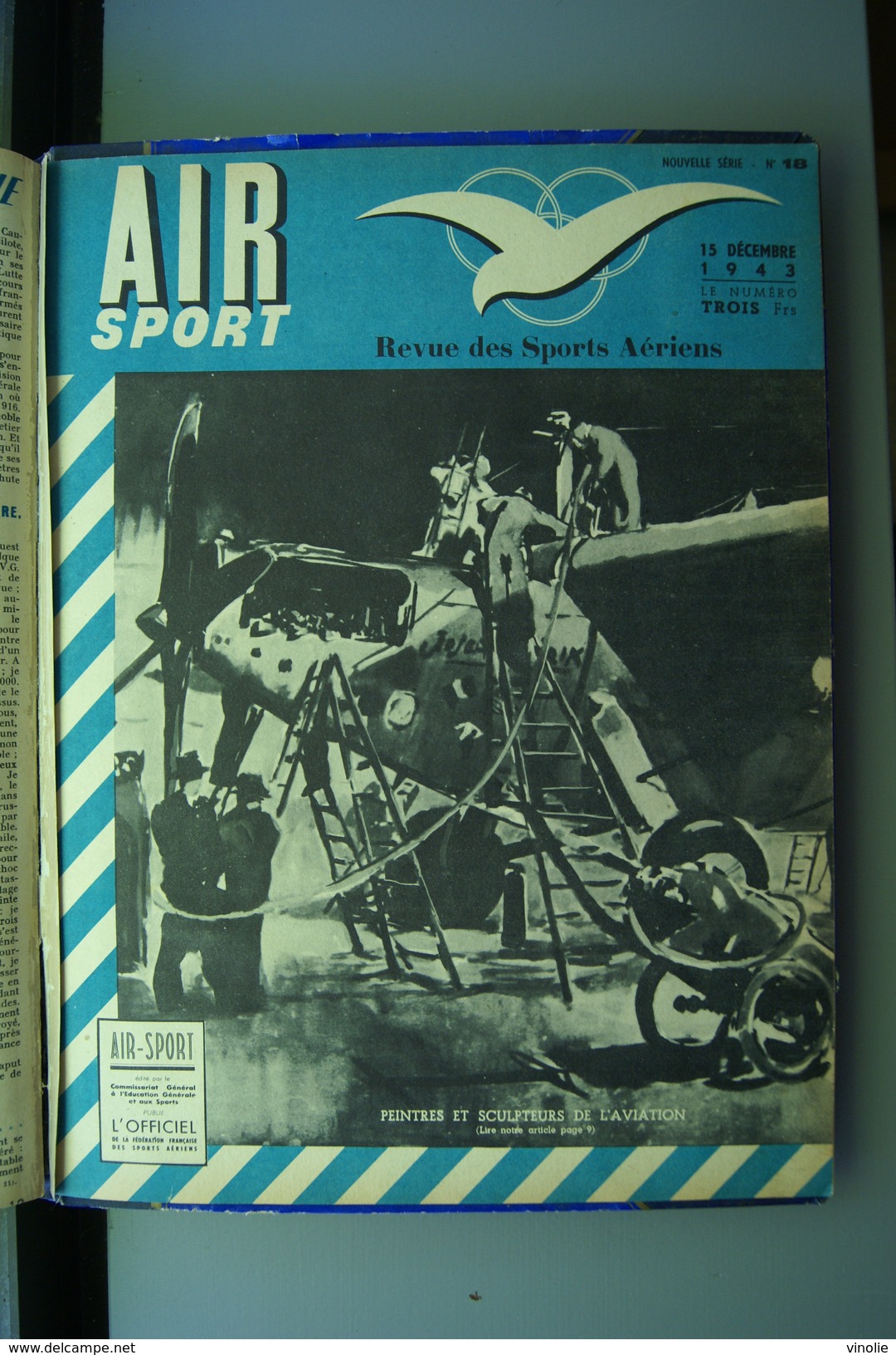 Livre relié les 18 numéros d'air sport   1943. voir photos des 18 unes et liste des articles.