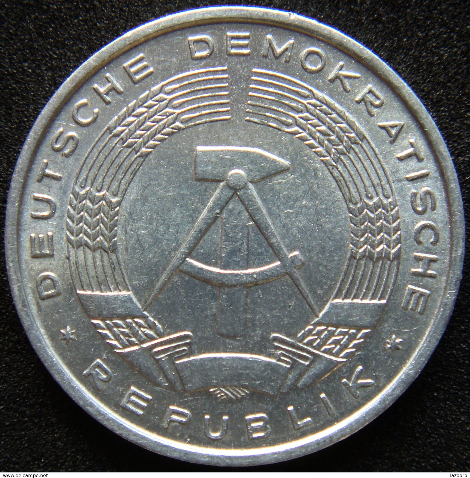 LaZooRo: DDR East Germany 10 Pfennig 1963 UNC - 10 Pfennig