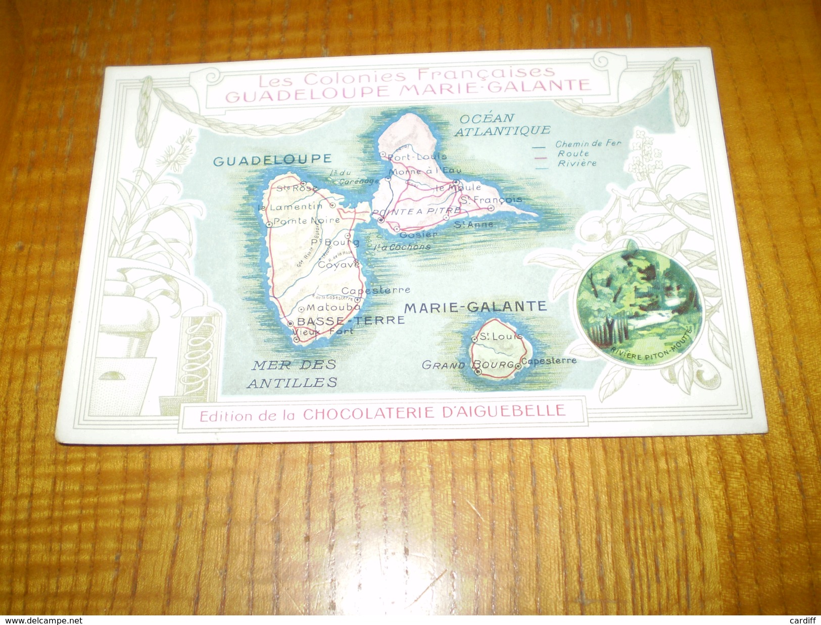 Chromo Format CPA Chocolat Aiguebelle, Drôme:Guadeloupe Marie Galante, Les Colonies Françaises,rivière Piton Moutte - Aiguebelle