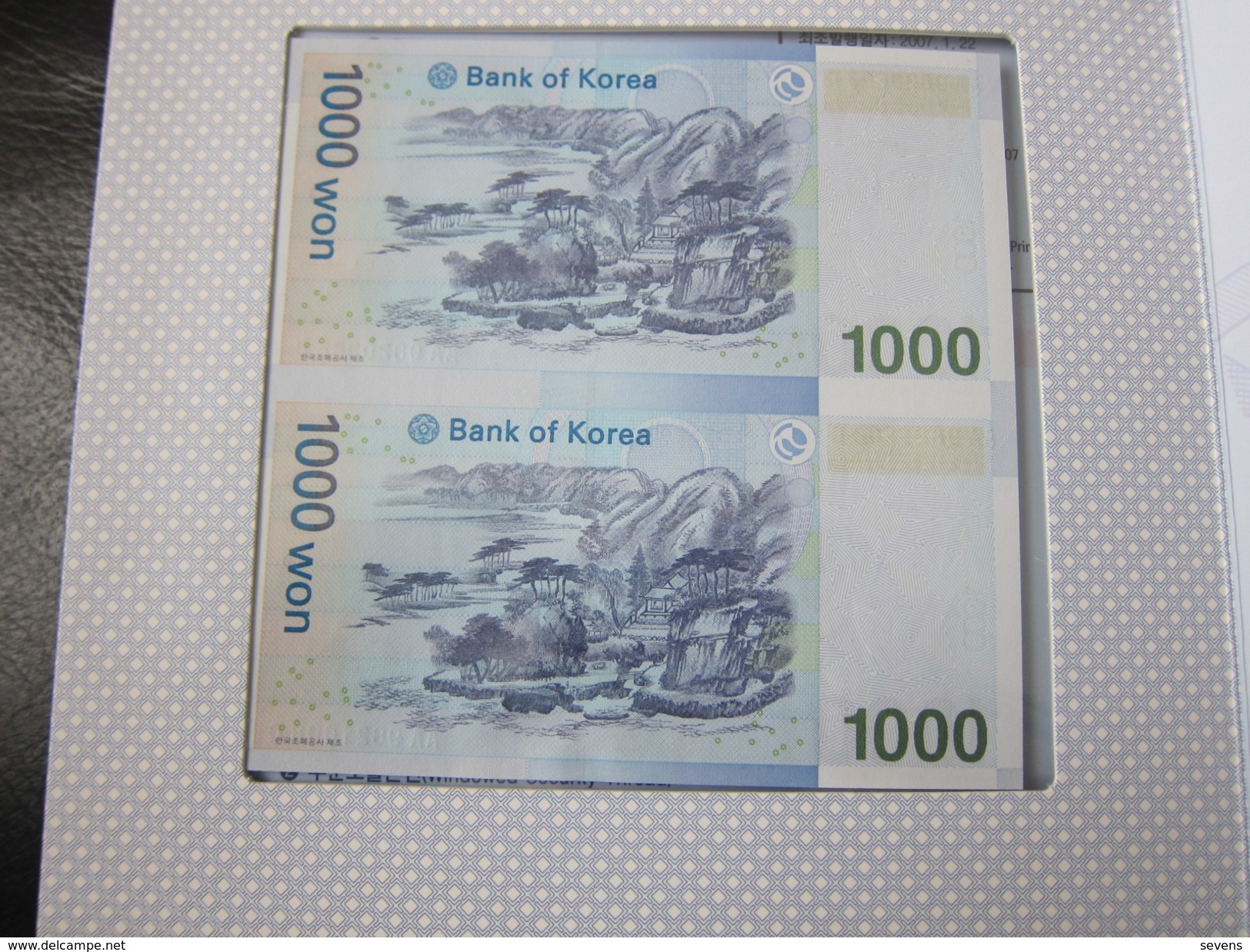 1000 Won Banknote, Uncut Sheet With Two Banknotes,in Folder - Corée Du Sud