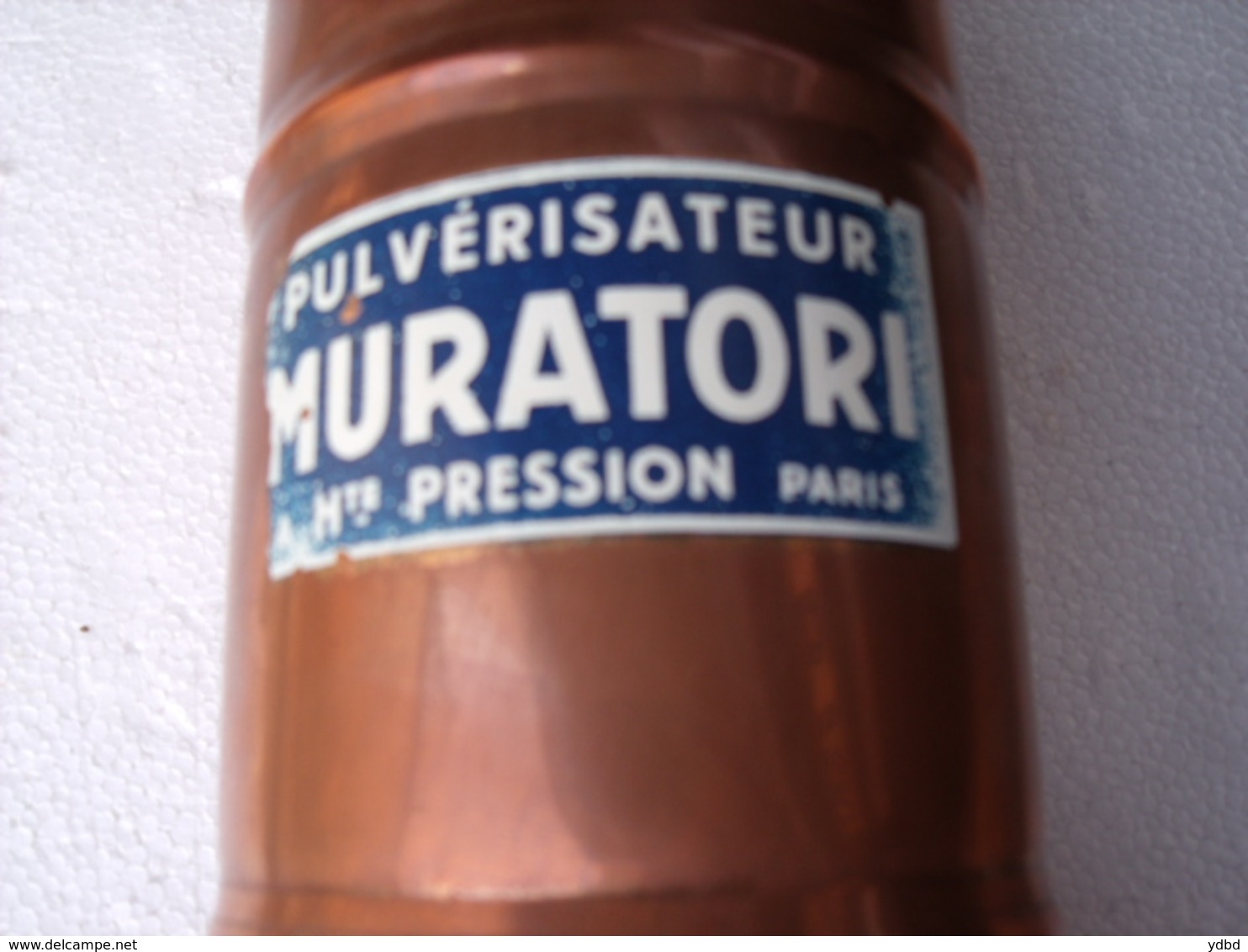 UN ANCIEN PULVERISATEUR  MURATORI - Cuivres