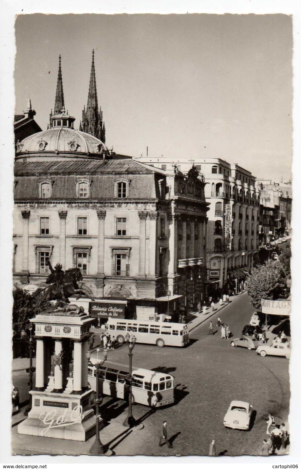 - FRANCE (63) - CPSM Ayant Voyagé CLERMONT-FERRAND 1962 - Place De Jaude (PATISSERIE-CONFISERIE - PRISUNIC) - - Clermont Ferrand