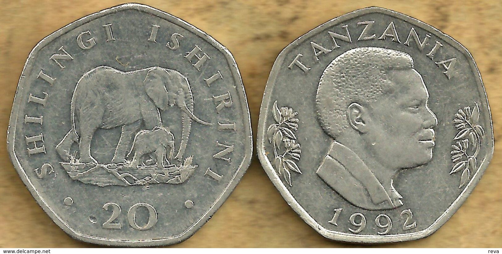 TANZANIA 20 SHILLINGI ELEPHANT ANIMAL FRONT MAN HEAD BACK 1990 KM23 VF READ DESCRIPTION CAREFULLY!!! - Tanzanie