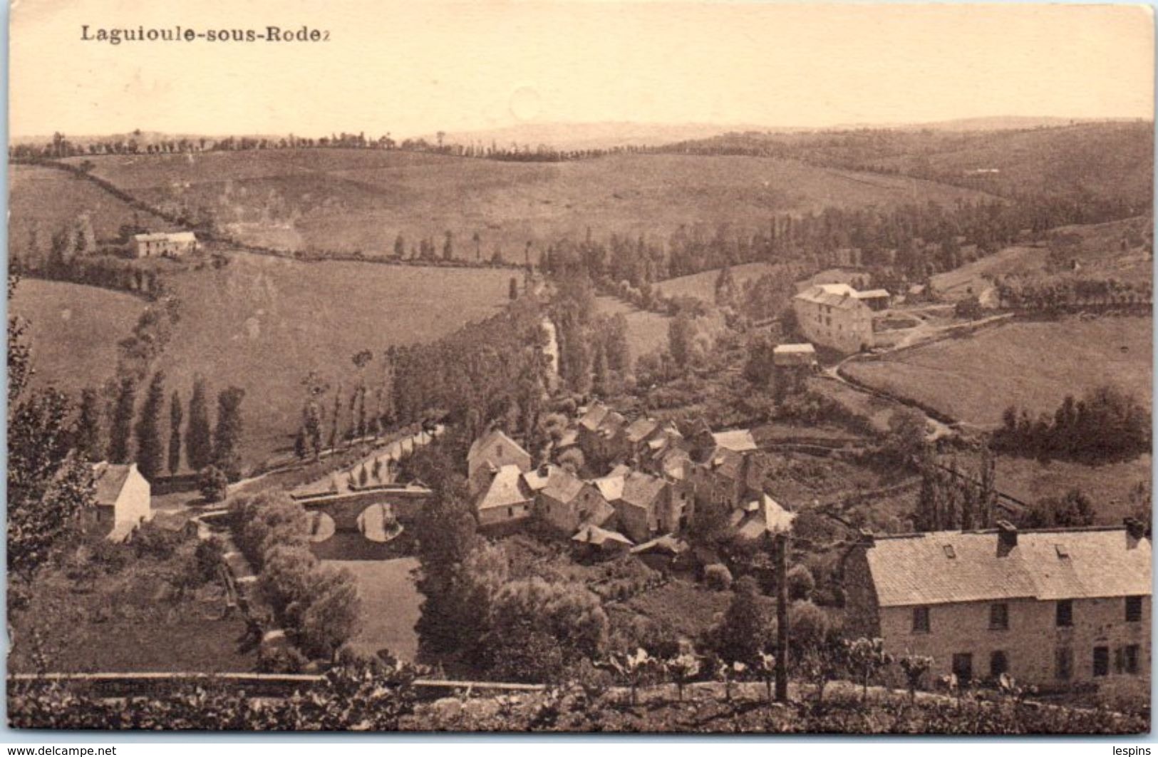 12 - LAGUIOULE Sous RODEZ --  Vieille Maison - Autres & Non Classés