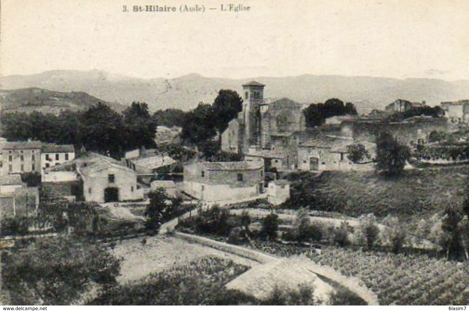 CPA - SAINT-HILAIRE (11) - Aspect Du Quartier De L'Eglise En 1925 - Saint Hilaire