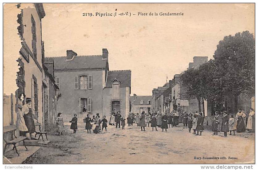 Pipriac   35         Place De La Gendarmerie   Défault           (voir Scan) - Other & Unclassified