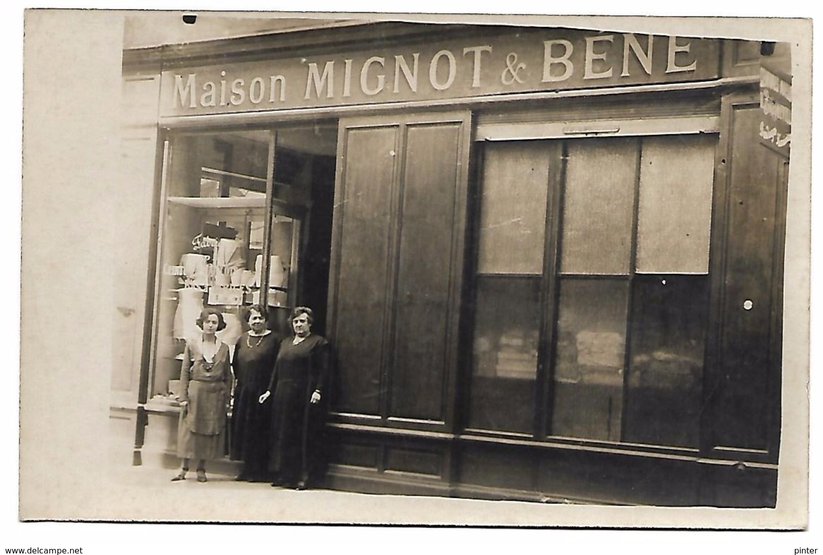 Devanture De MAGASIN - Maison Mignot & Bene - CARTE PHOTO Non Située - Winkels