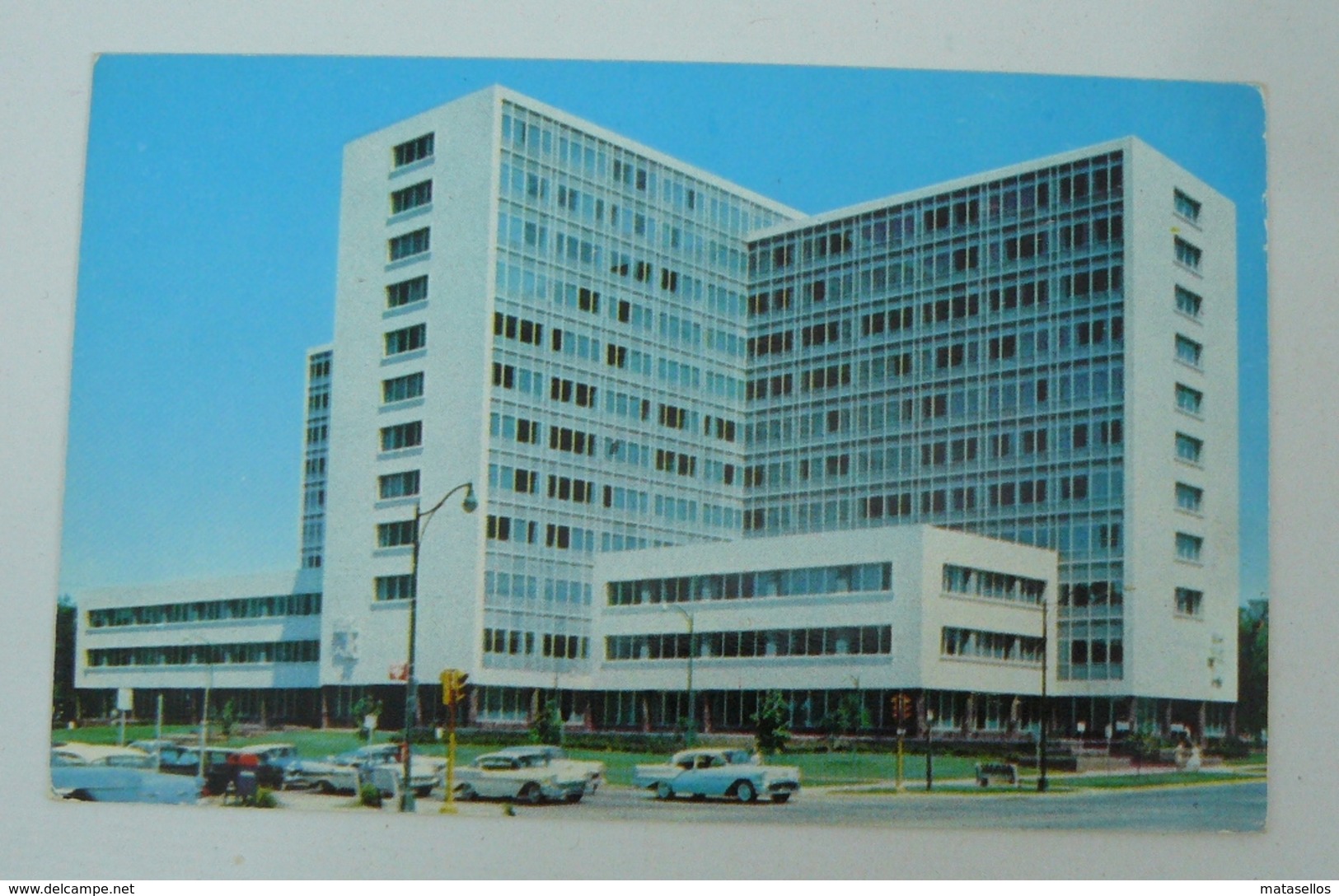 Postcard - Tarjeta Postal State Office Building - Topeka