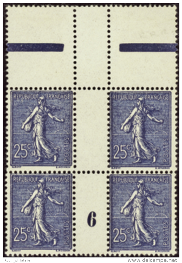 N&deg; 1 32 B 25c Bleu-noir Bloc De 4 Haut De Feuille Mill 6  Qualit&eacute;: ** Cote: 2800&nbsp; - Andere & Zonder Classificatie