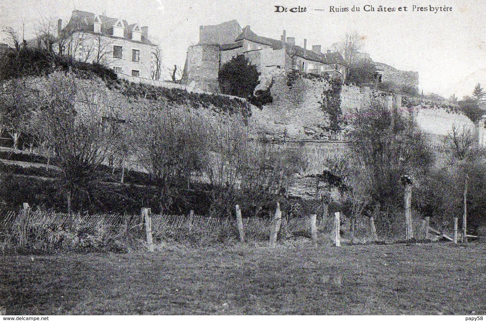 [58] Nièvre > Decize Ruines Du Chateau Et Le Presbytere - Decize