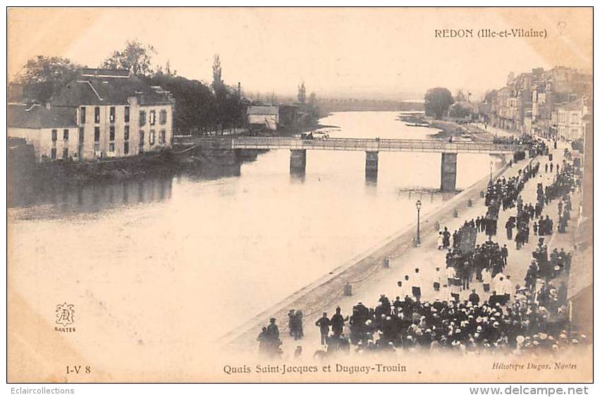 Redon     35         Procession Quai St Jacques     ( Voir Scan) - Redon