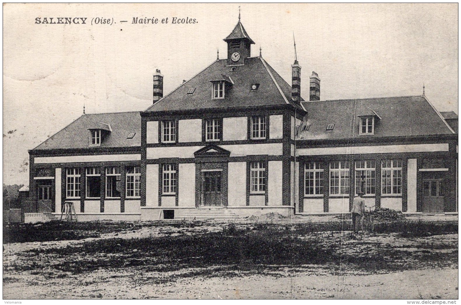 V11262 Cpa 60 Salency -  Mairie Et Ecoles - Autres & Non Classés