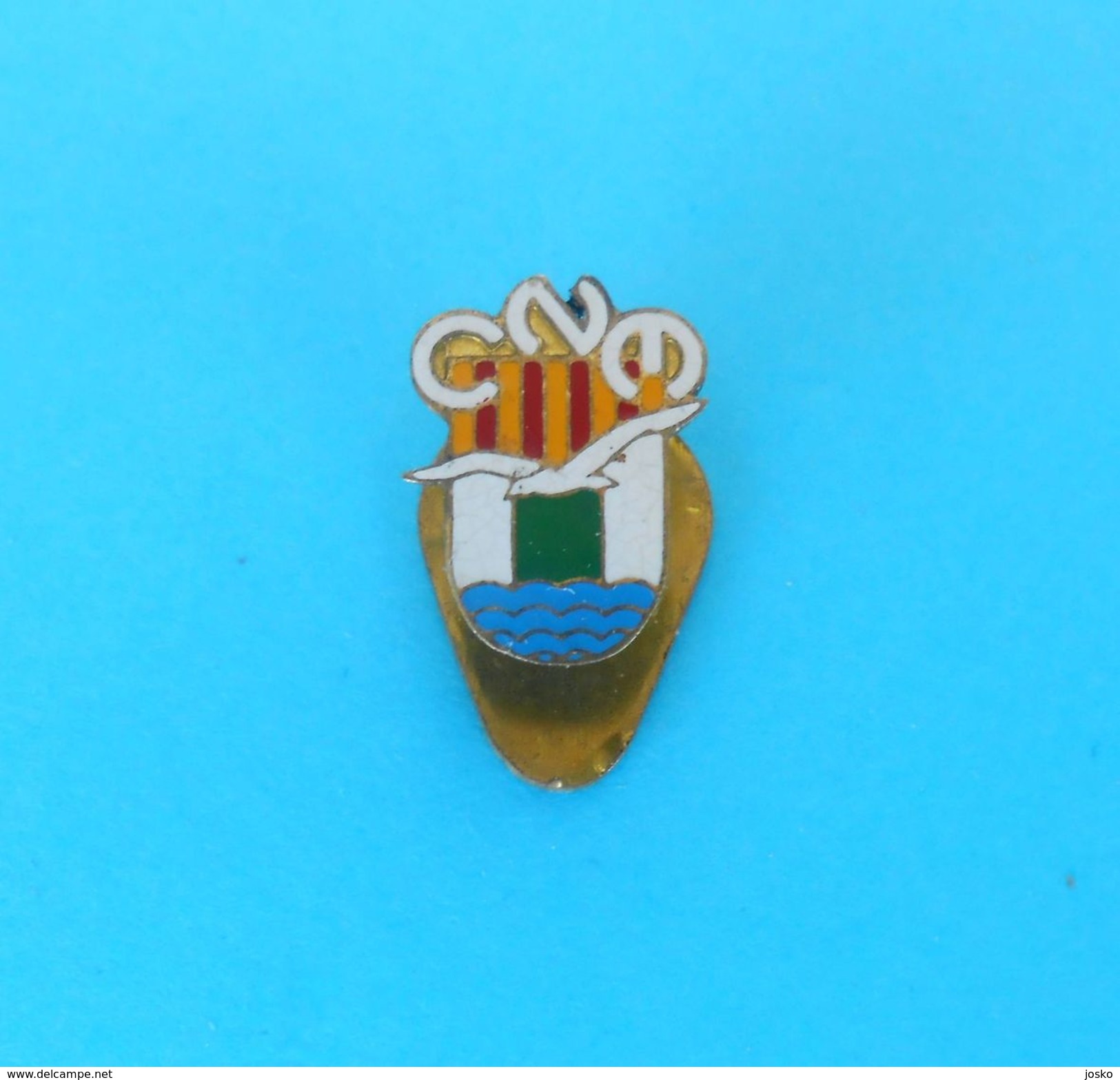 SPAIN SWIMMING FEDERATION - Old Buttonhole Pin Badge Natation Natacion Schwimmen Nuoto Water-polo Waterpolo Anstecknadel - Swimming