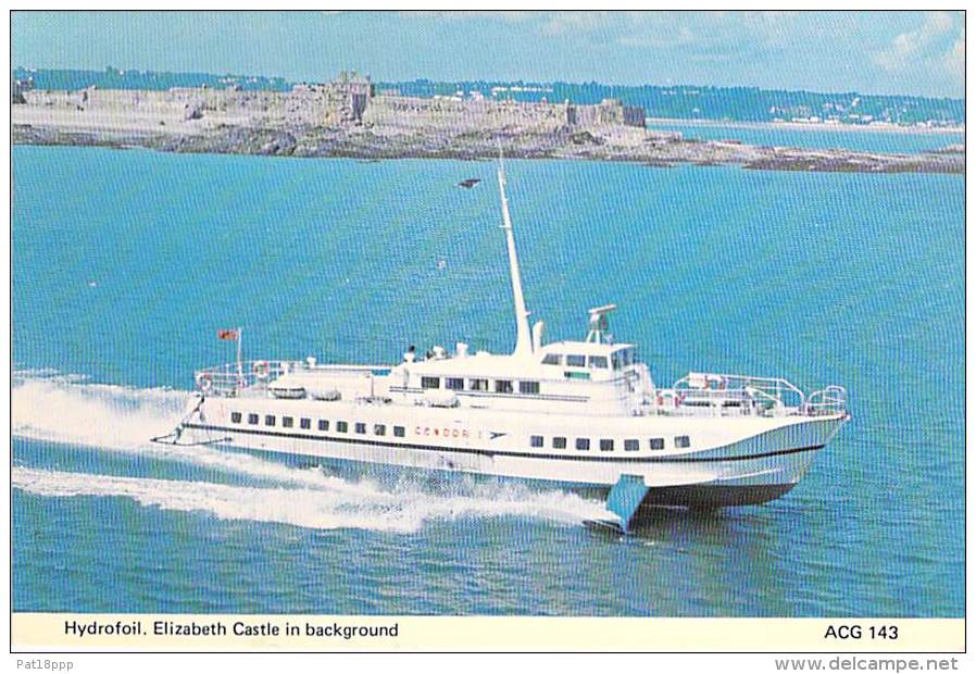 AEROGLISSEUR Hovercraft Hydrofoil - " ELISABETH CASTLE " In Background - CPSM CPM GF - Luftkissenfahrzeug - Hovercrafts