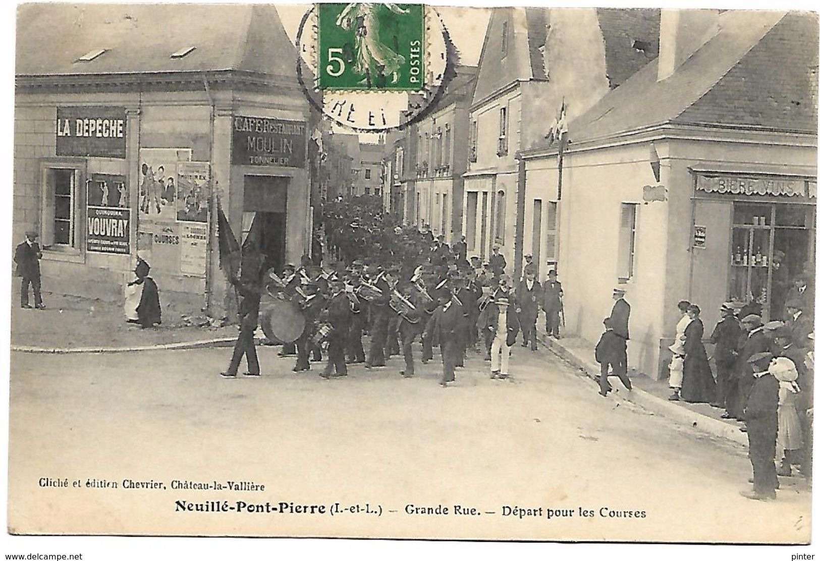 NEUILLE PONT PIERRE - Grande Rue - Départ Pour Les Courses - Neuillé-Pont-Pierre
