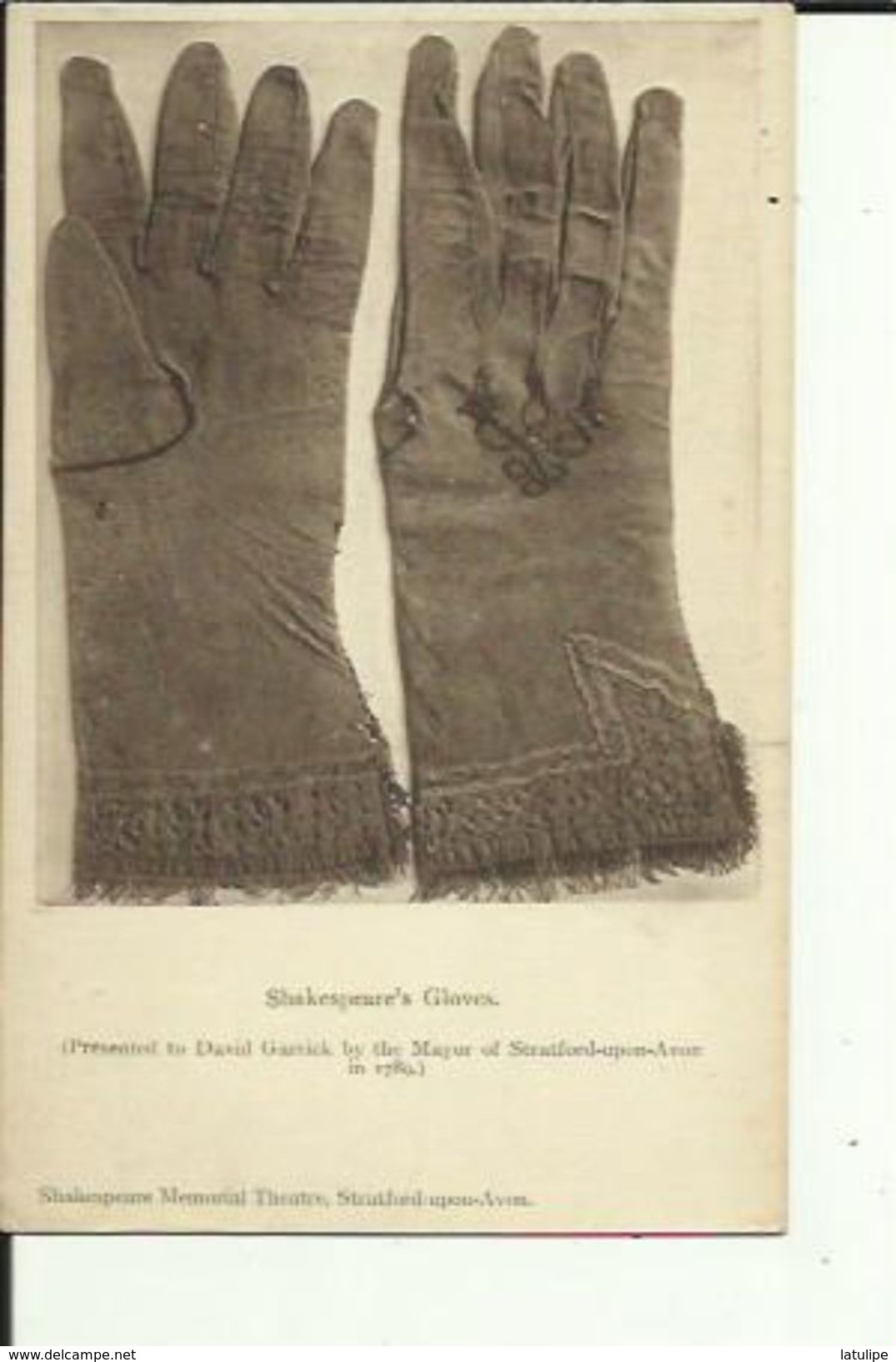 SHAKESPEARE'S GLOVES  Prented To David Garrick By The Mayor Of Stratford Upon Avon - Other & Unclassified