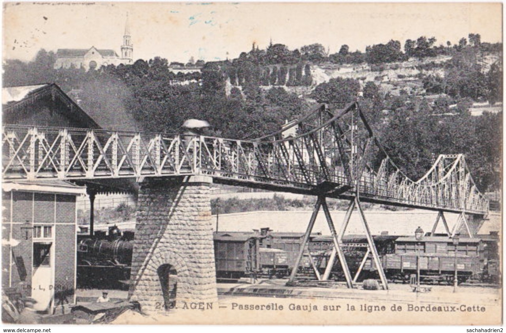 47. AGEN. Passerelle Gauja Sur La Ligne De Bordeaux-Cette. 243 - Agen