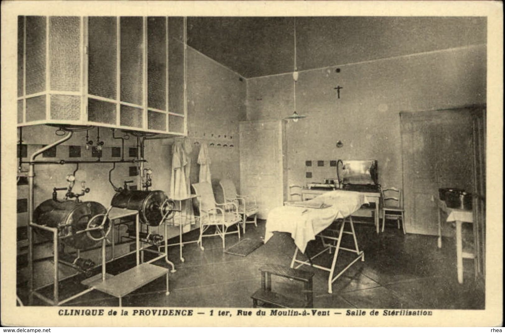 SANTE - Clinique De La Providence - Salle De Stérilisation - - Santé