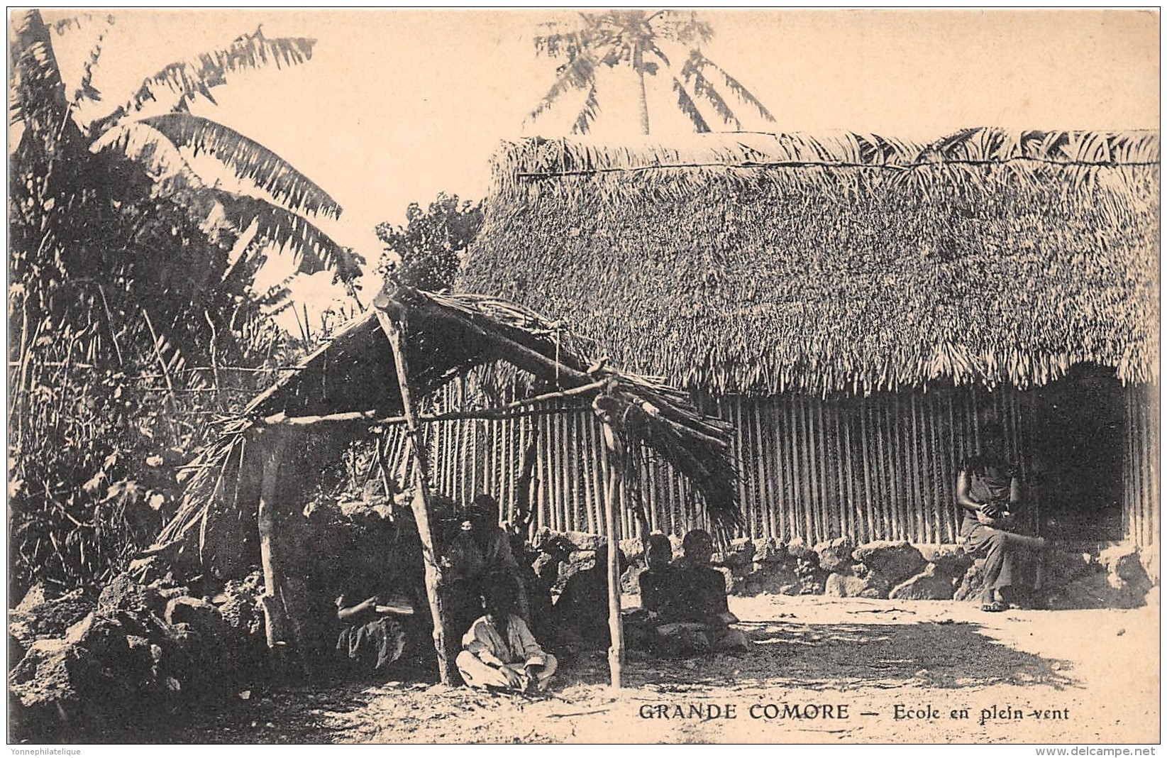 COMORES - H / Ecole En Plein Vent - Comoros