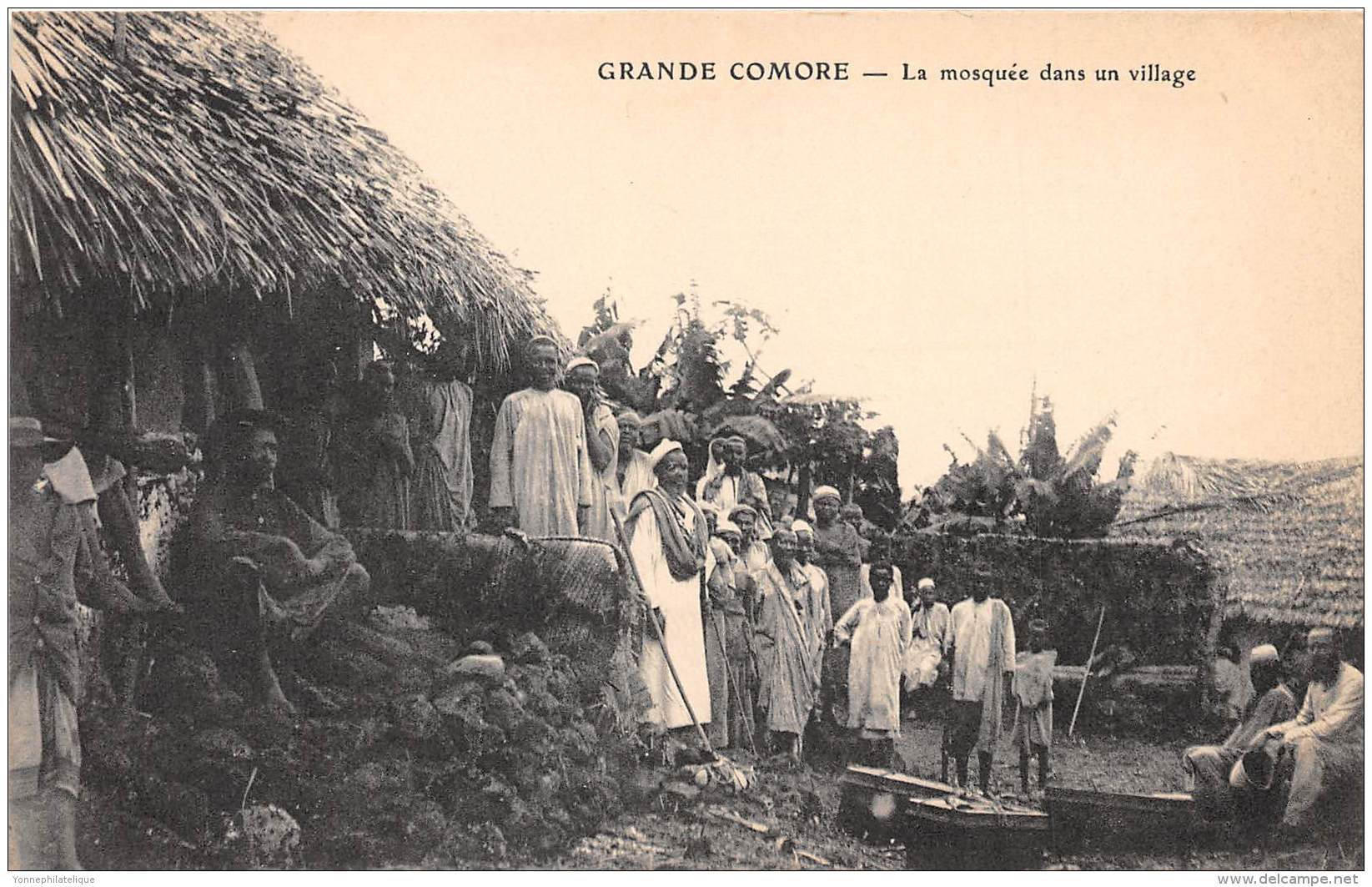 COMORES - H / La Mosquée Dans Un Village - Beau Cliché Animé - Comores