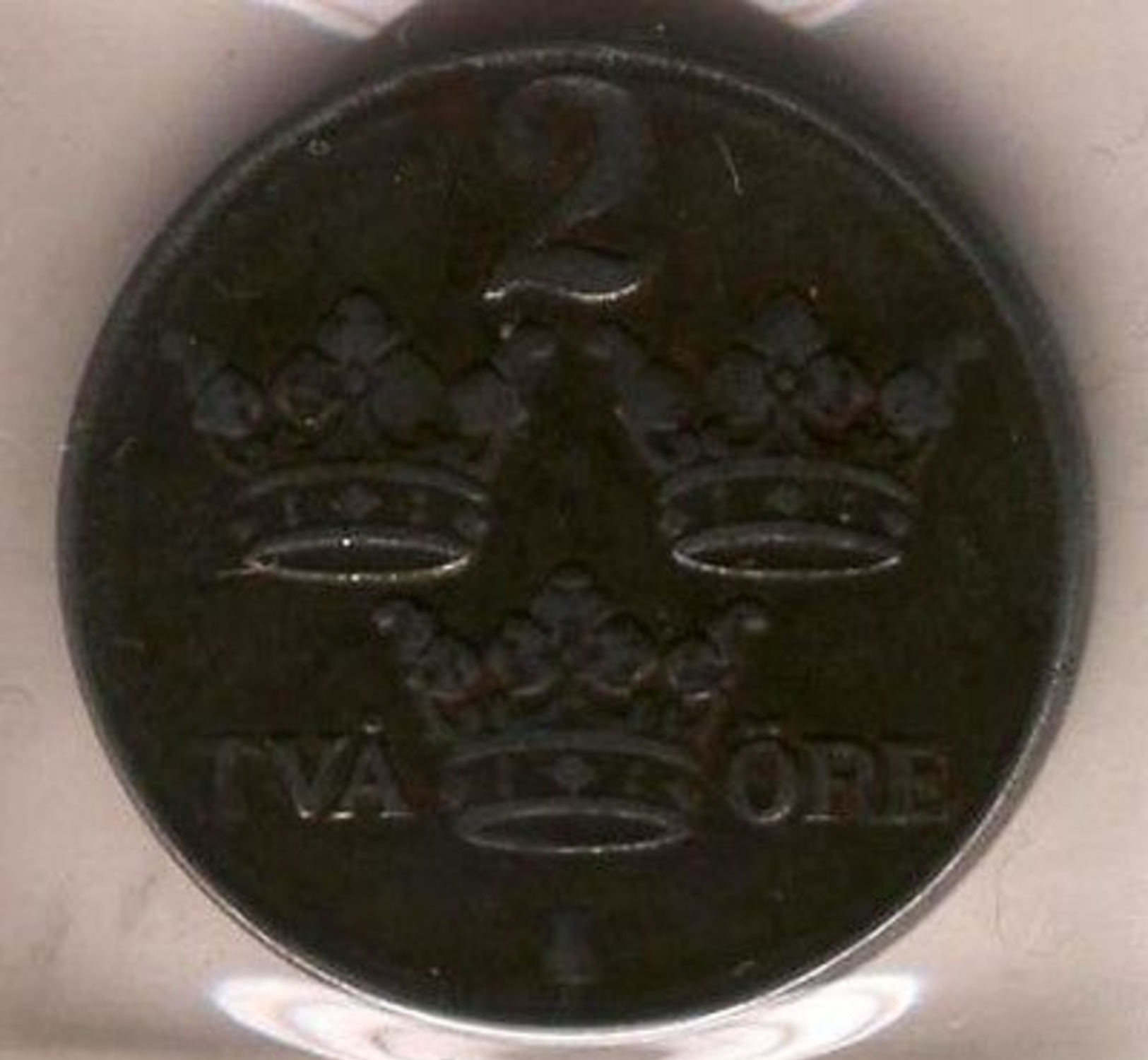 Coin 210 Sweden 1945 Face Value 2 Ore - Suède