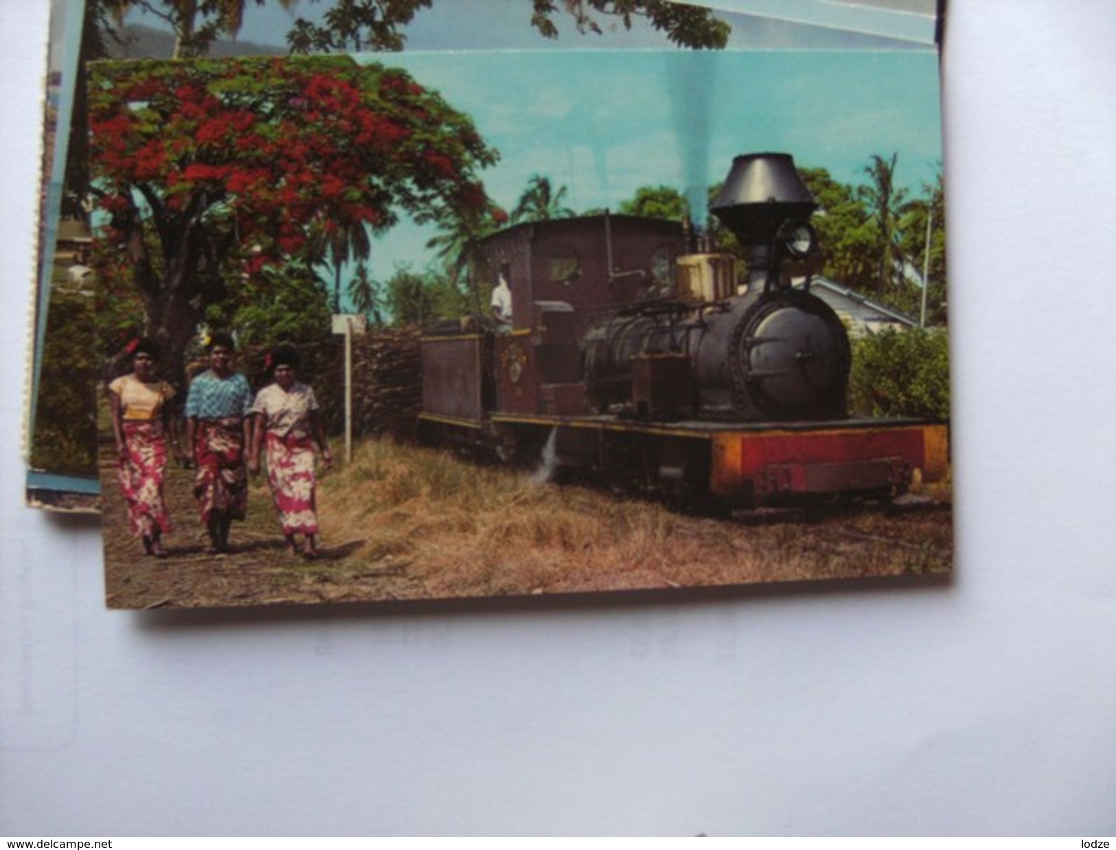 Fiji Sugar Train And Women - Fiji