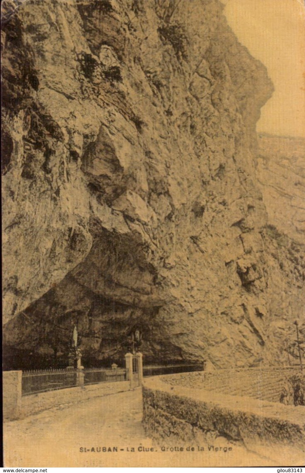 Alpes Maritimes, Saint Auban, La Clue, Grotte De La Vierge   (bon Etat)  Carte Toilee. - Autres & Non Classés