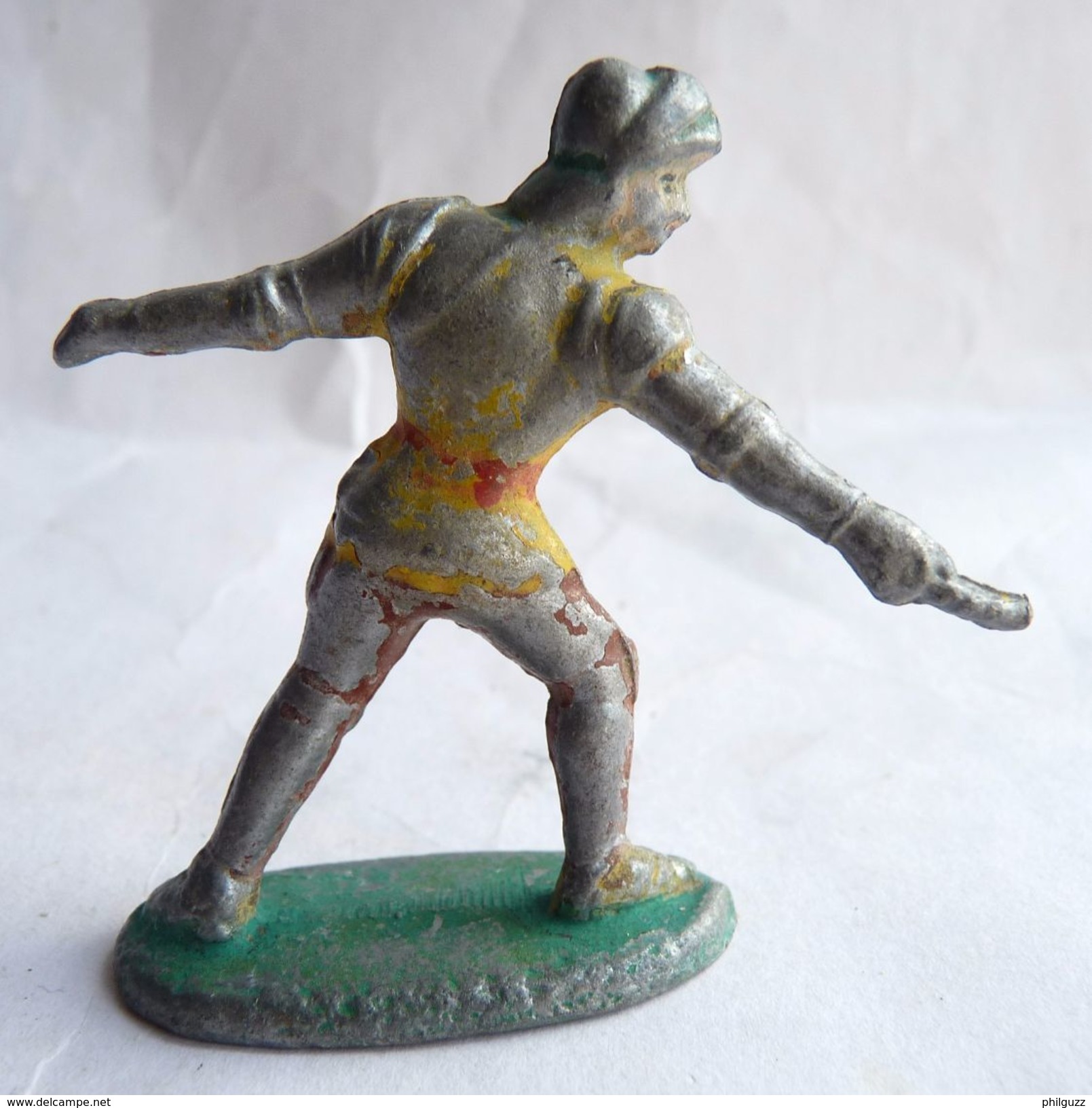 FIGURINE NININ CHEVALIER MEDIEVAL EPEE Incomplet Pas QUIRALU - Quiralu