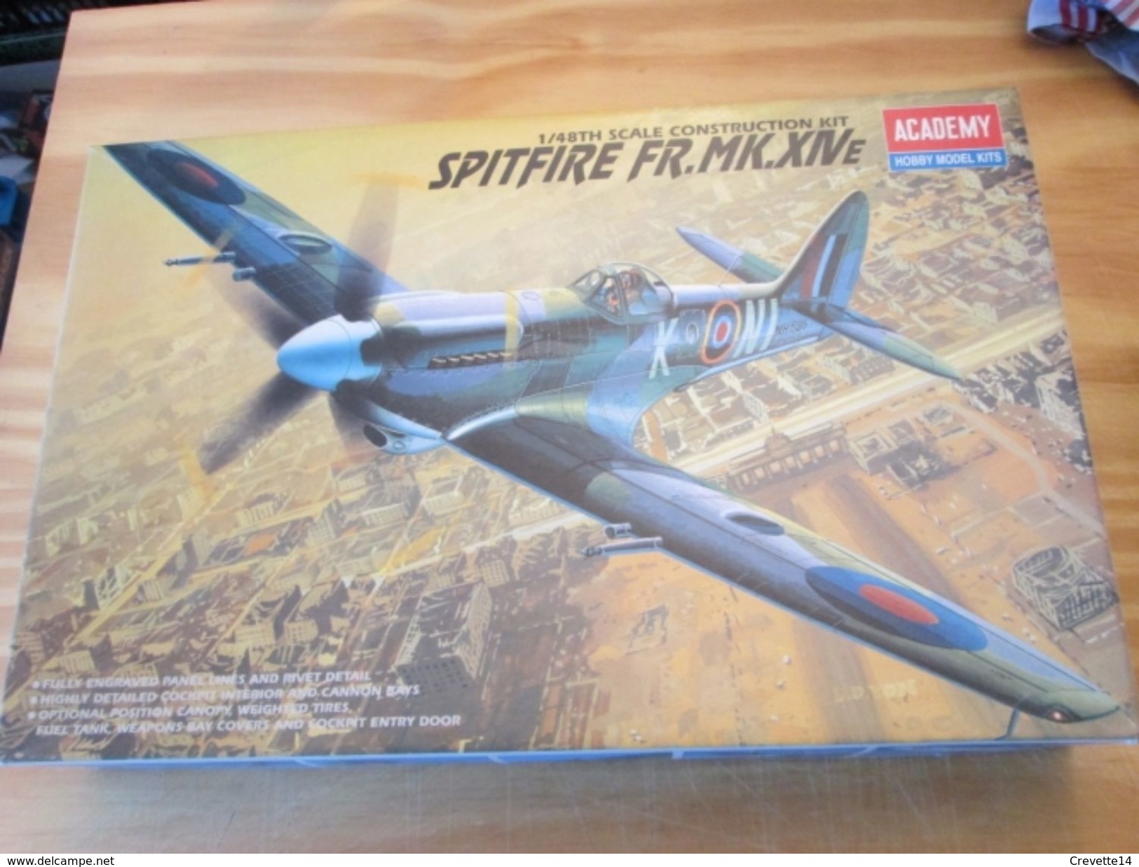 Kit314 Maquette Plastique à Monter - échelle 1/48e - ACADEMY SPITFIRE FR MK XIVe , Complète , Avec Décals Et Notice , No - Vliegtuigen