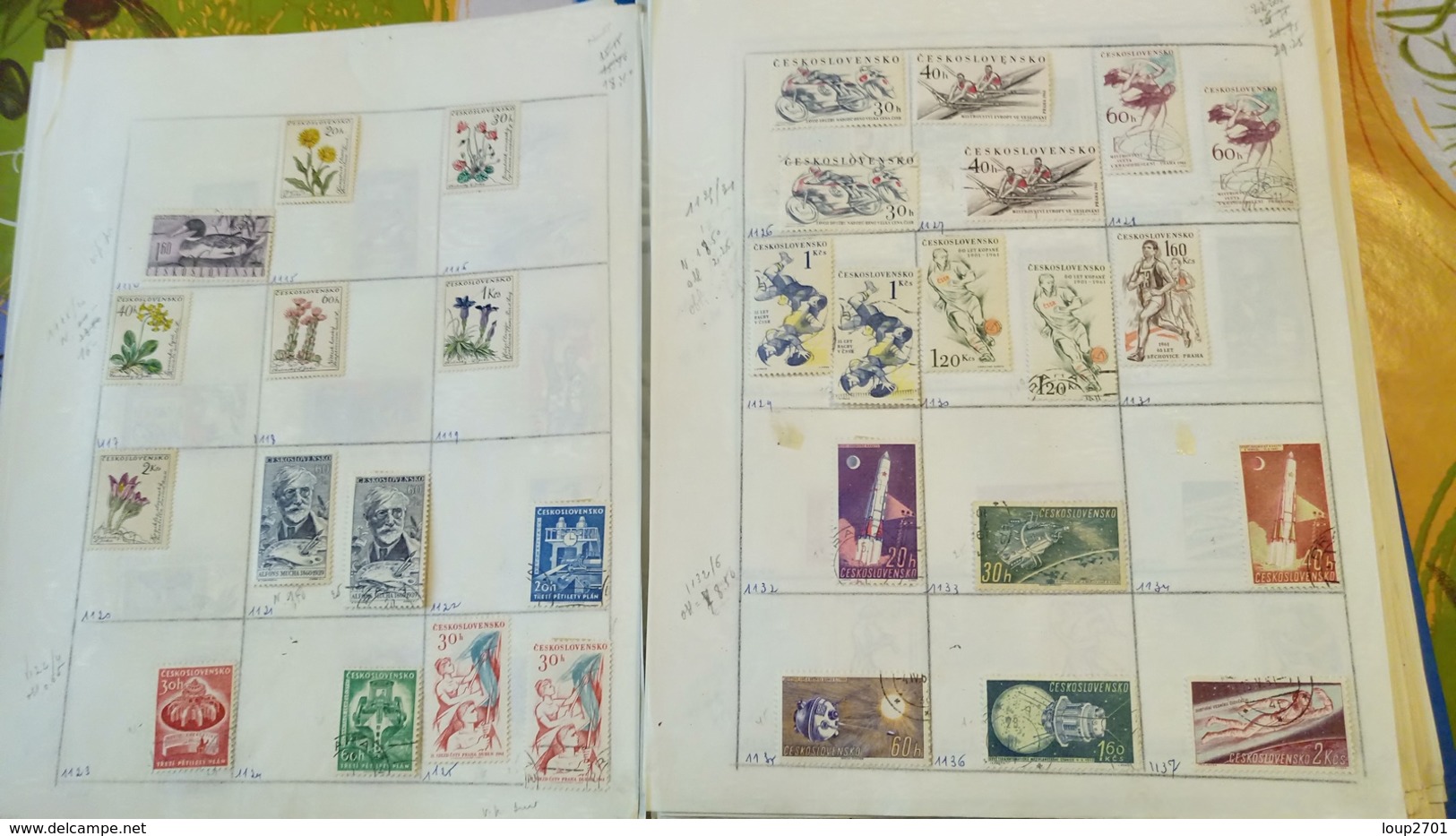 F0252 GROS LOT FEUILLES TCHÉCOSLOVAQUIE NEUFS / OB  A TRIER COTE++ DÉPART 10&euro; - Collections (en Albums)