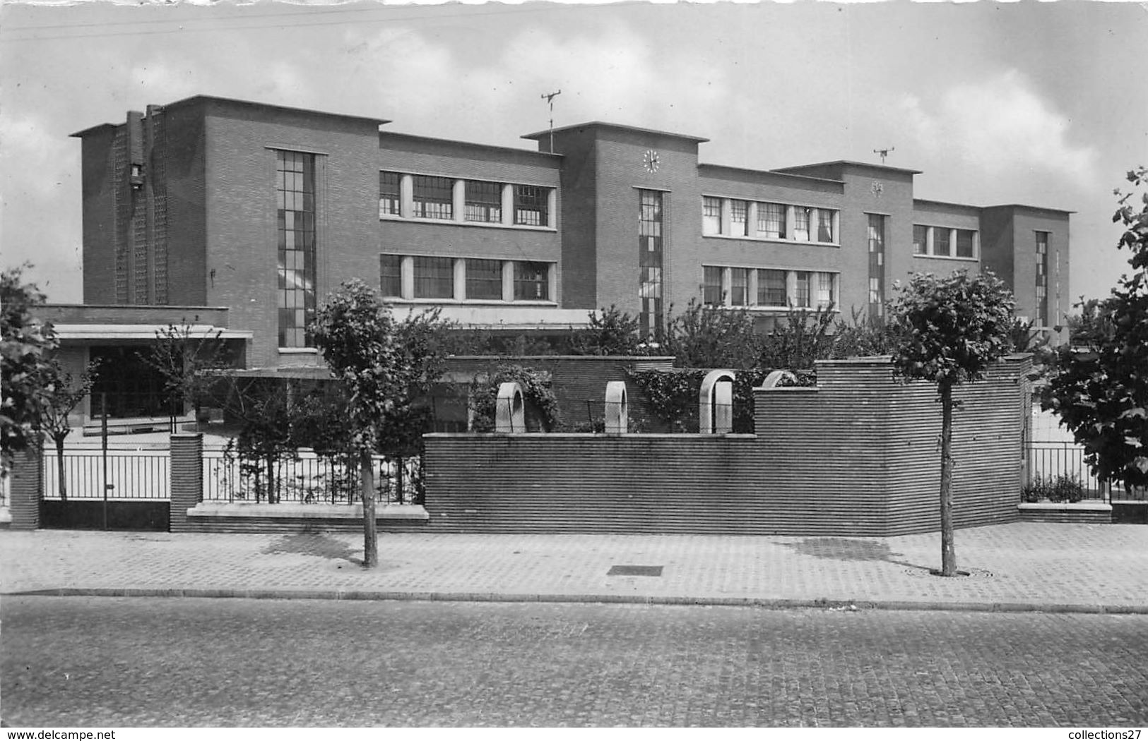 93- LE BOURGET- GOUPE JEAN JAURES ET ECOLE NORMALE - Le Bourget