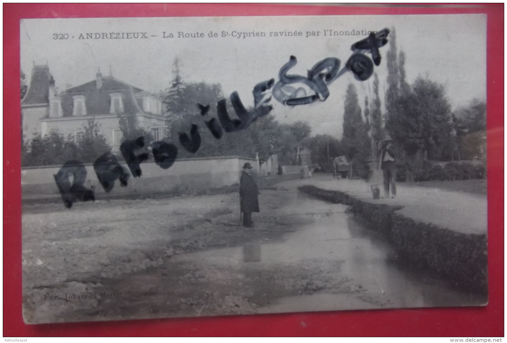 Cp Rare  Andrezieux La Route De St Cyprien Ravinee Par L'inondation Animé N 320 - Andrézieux-Bouthéon