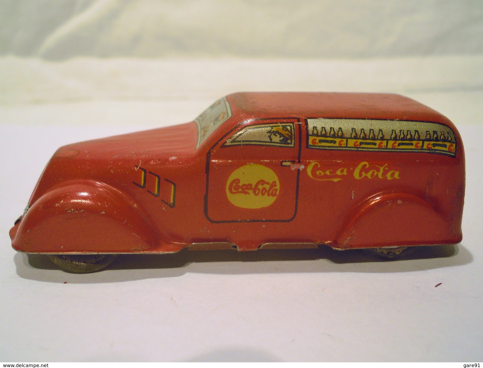 VOITURE COCA COLA En TOLE - Jouets Anciens