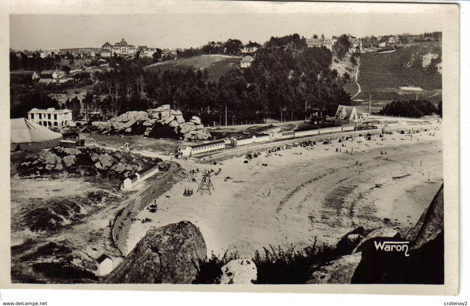 22 TREBEURDEN N°1811 Les Roches Blanches VOIR ZOOM Chapiteau Cirque VIGUIER ? Filet De Volley Plage De Tresmeur - Trébeurden