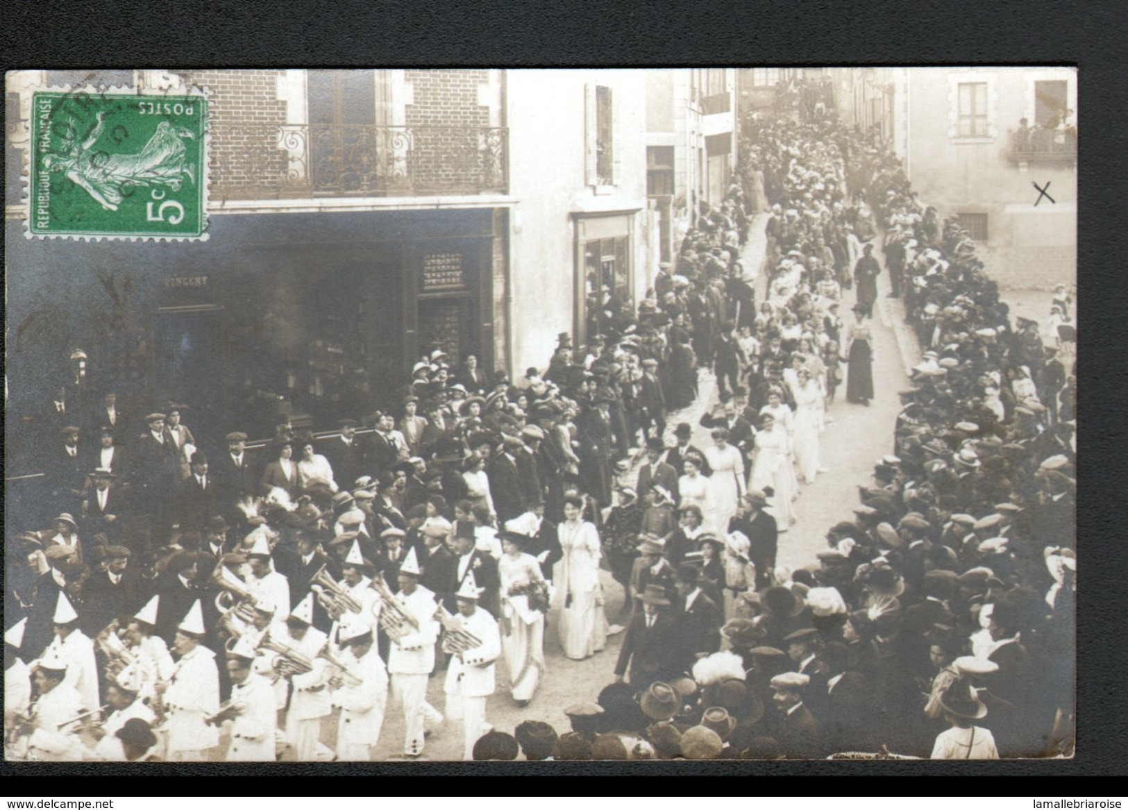 45, CHATILLON SUR LOIRE, CARTE PHOTO D'UN DEFILE, CAVALCADE - Chatillon Sur Loire