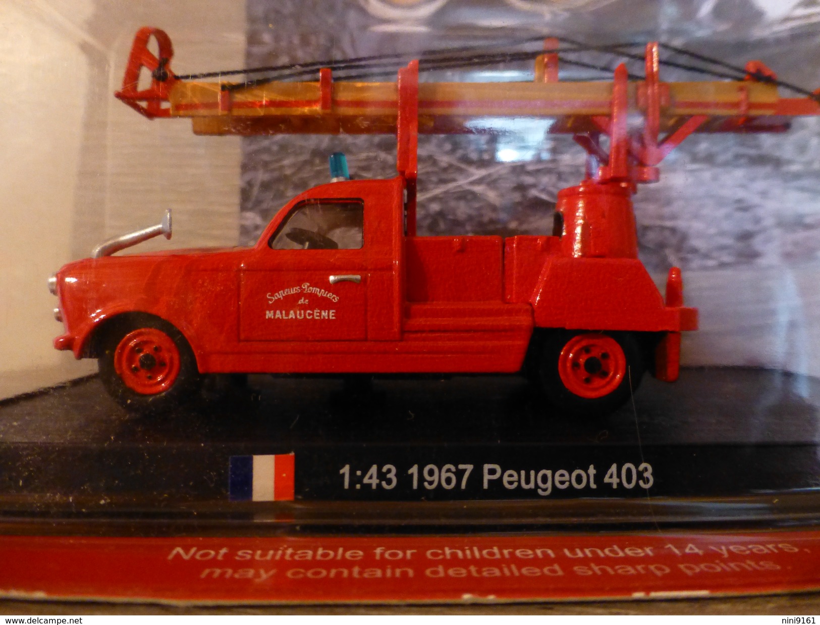 Assez  Rare --  Sapeurs  Pompiers  De  Malaucene   -- 1 / 43  -- 1967   ""  PEUGEOT  403  ""  Neuf  Dans  Sa  Boite..... - Autres & Non Classés