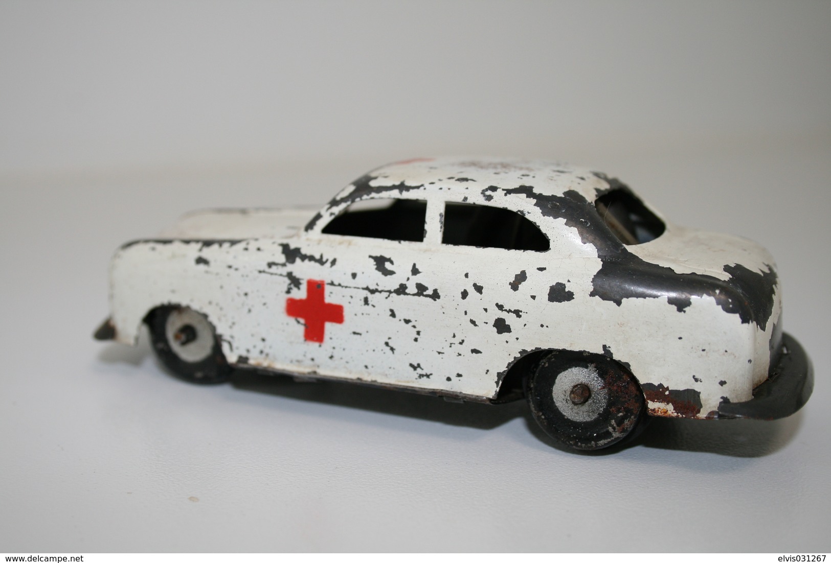 Vintage TIN TOY CAR : Maker ESTRELA - Ambulance - 13cm - BRASIL - 1940's - Friction - Collectors Et Insolites - Toutes Marques