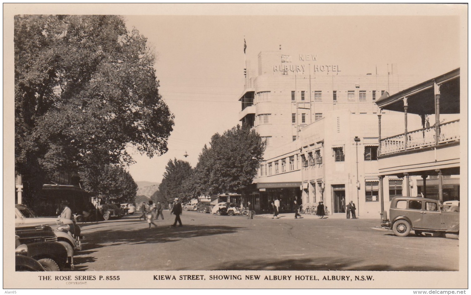 Albury NSW Australia, Kiewa Street Scene New Albury Hotel Rose Seires P8555, C1930s Vintage Real Photo Postcard - Albury