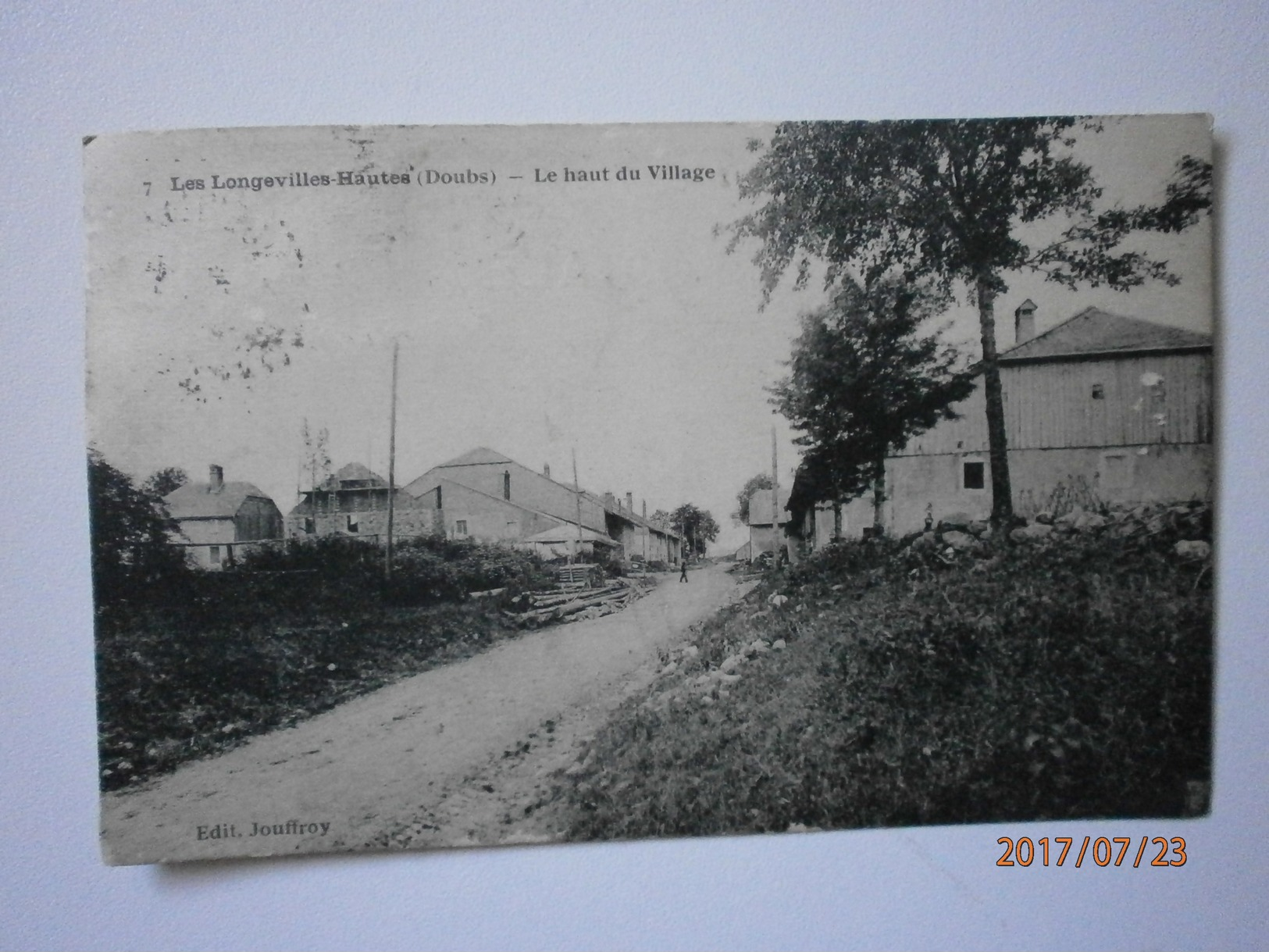 25 Les Longevilles Hautes. Le Haut Du Village (BB2501) - Autres & Non Classés