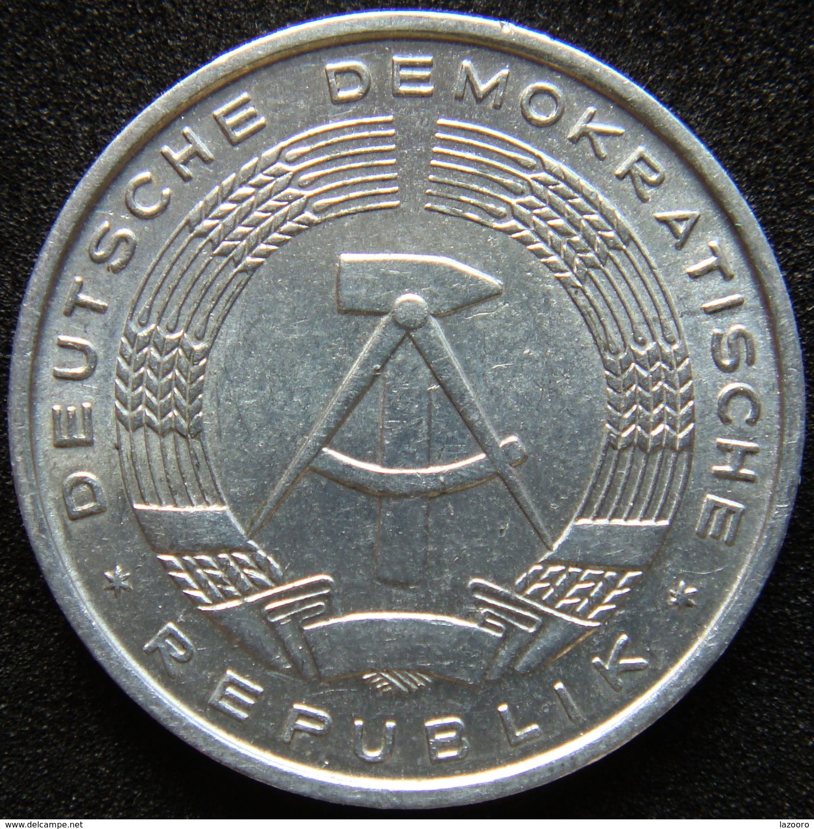LaZooRo: DDR East Germany 10 Pfennig 1963 A UNC - 10 Pfennig