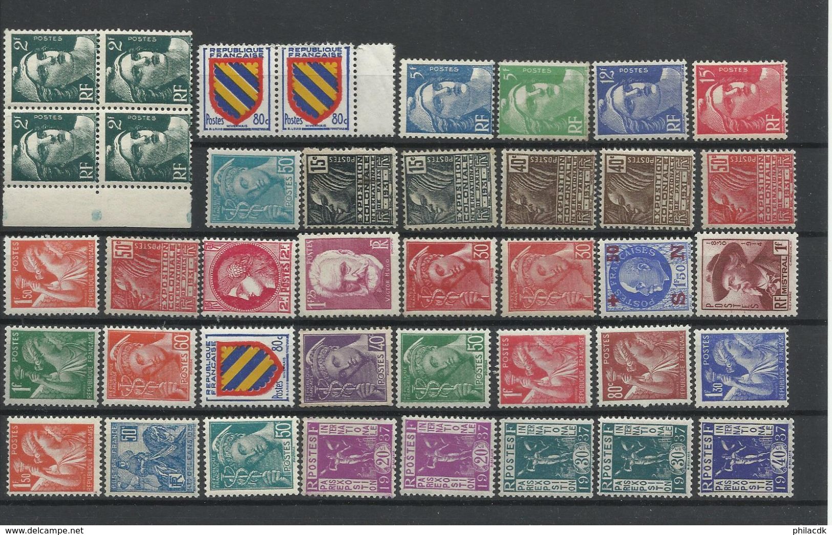 FRANCE - 28 SCANNS LOT DE 518 TIMBRES NEUFS**/* SANS ET AVEC CHARNIERE POUR ETUDE